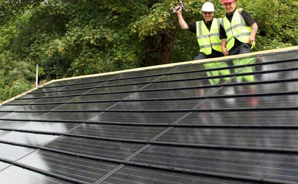 Solar surge helps UK set fresh renewables generation record
