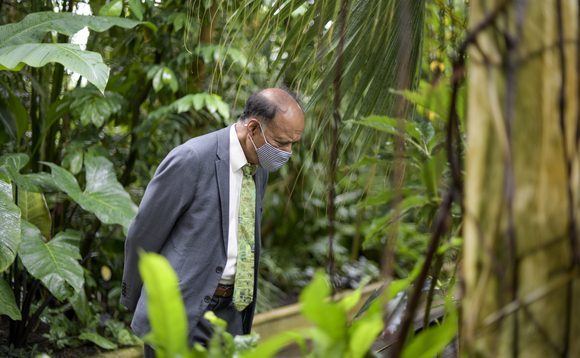 Professor Partha Dasgupta on his trip to Kew Gardens | Credit: Royal Botanic Gardens, Kew Professor Partha Dasgupta on his trip to Kew Gardens | Credit: Royal Botanic Gardens, Kew
