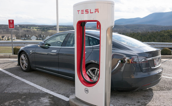Do women hold the keys to e-mobility take-up? Study points to 'untapped' EV markets